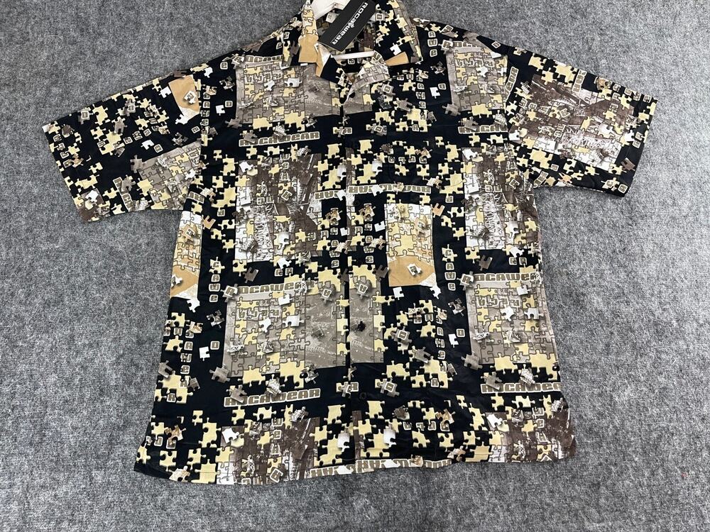 Rocawear Shirt Mens Large Puzzle Print Relax Fit Hawaiian Black Gold N232